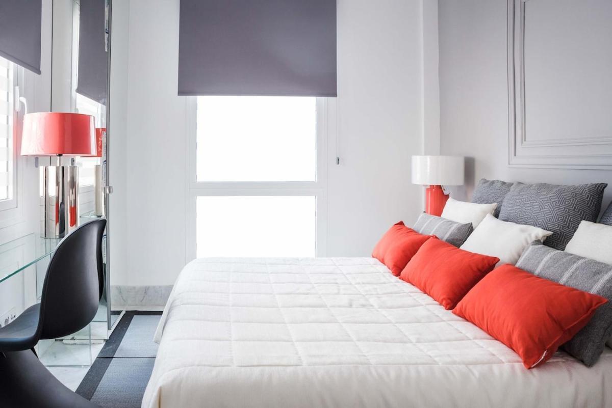 Apartment Embajadores -no Ascensor- *